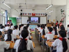 长代表查抄事后暗示：“学校食堂办理到位