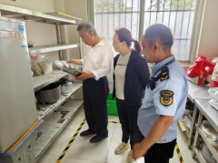 织牢校园食物平安防护网